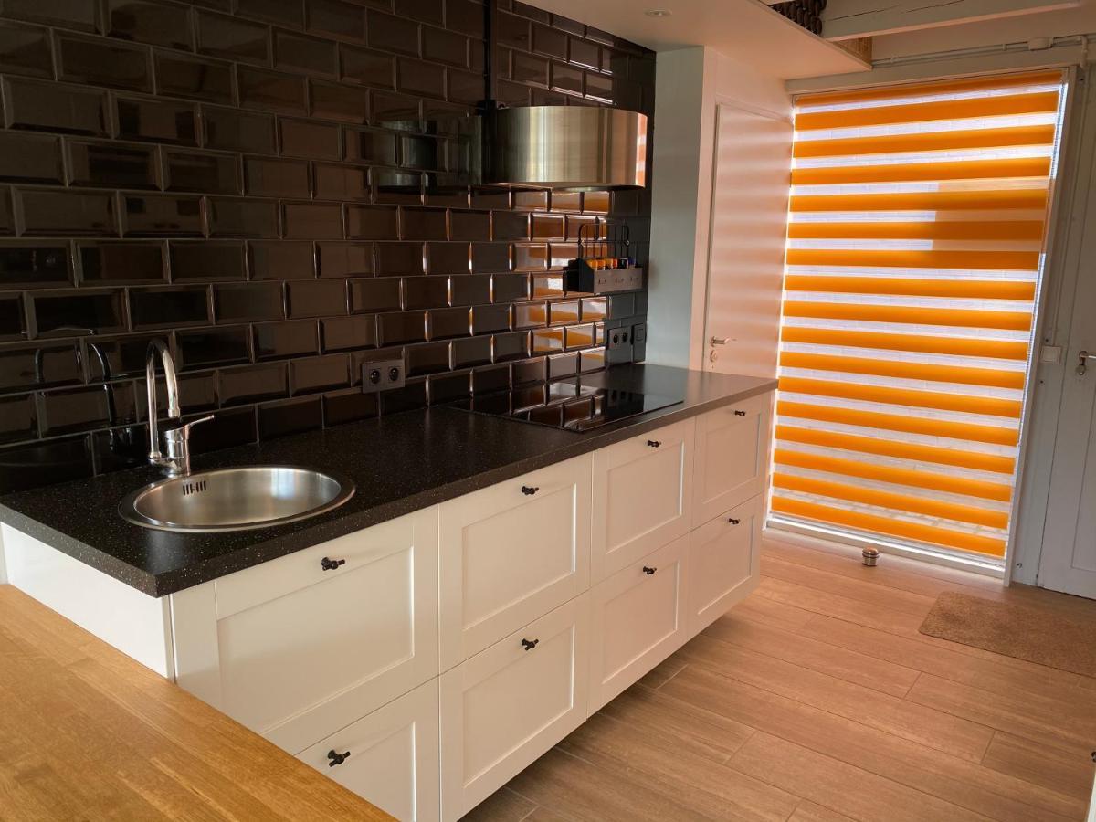 Barkas 23 Villa Нюпорт Екстериор снимка